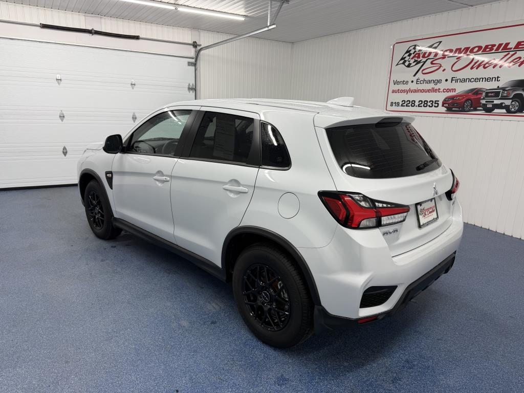 2025 MITSUBISHI RVR